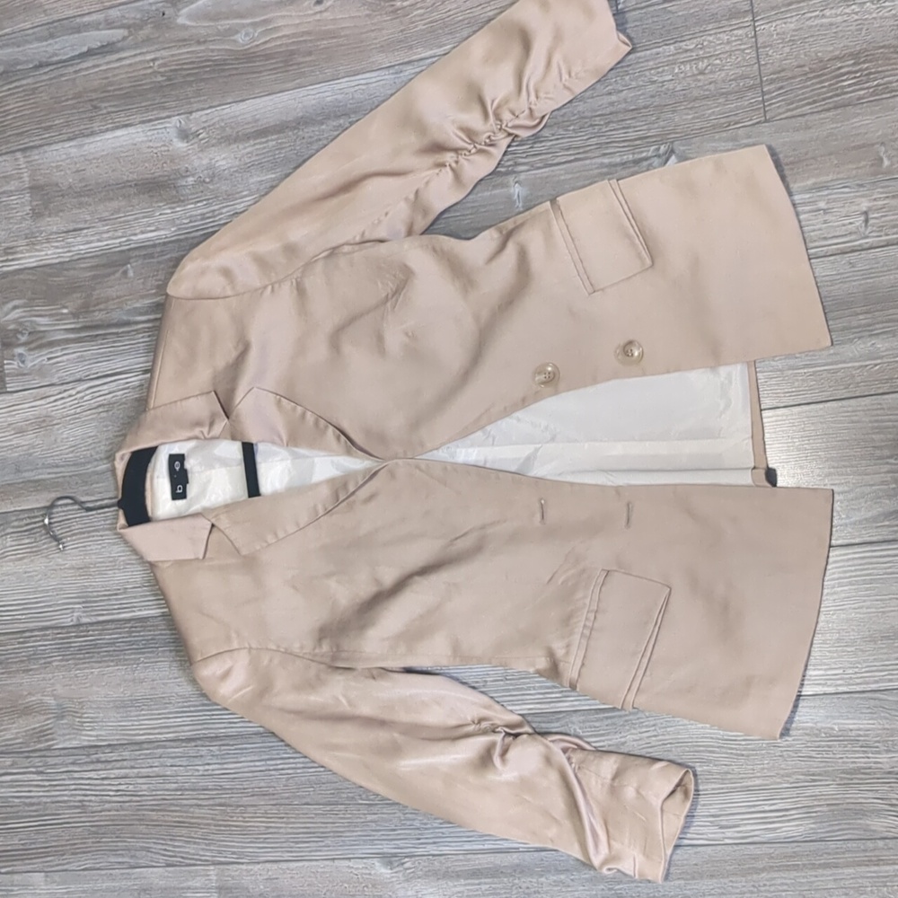 Bebe Champagne Silk Blazer Size 2
